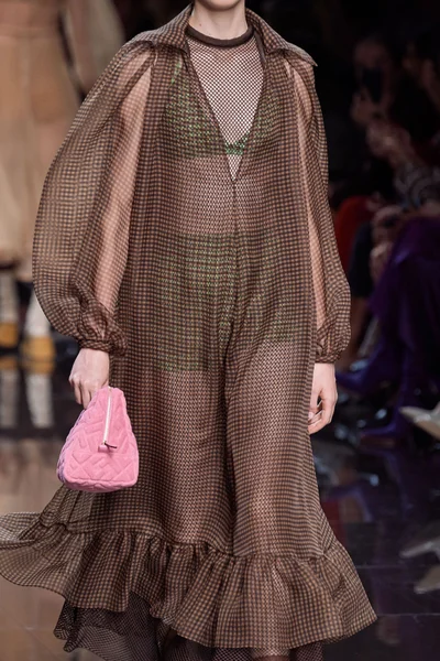 Look 95